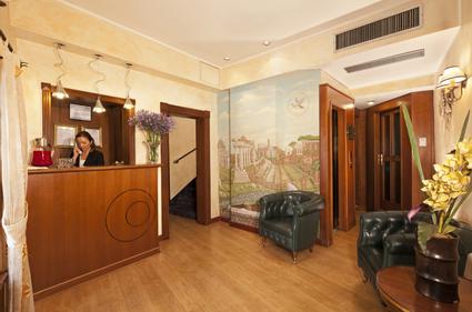Hotel La Fenice | Rome | Hotel lobby